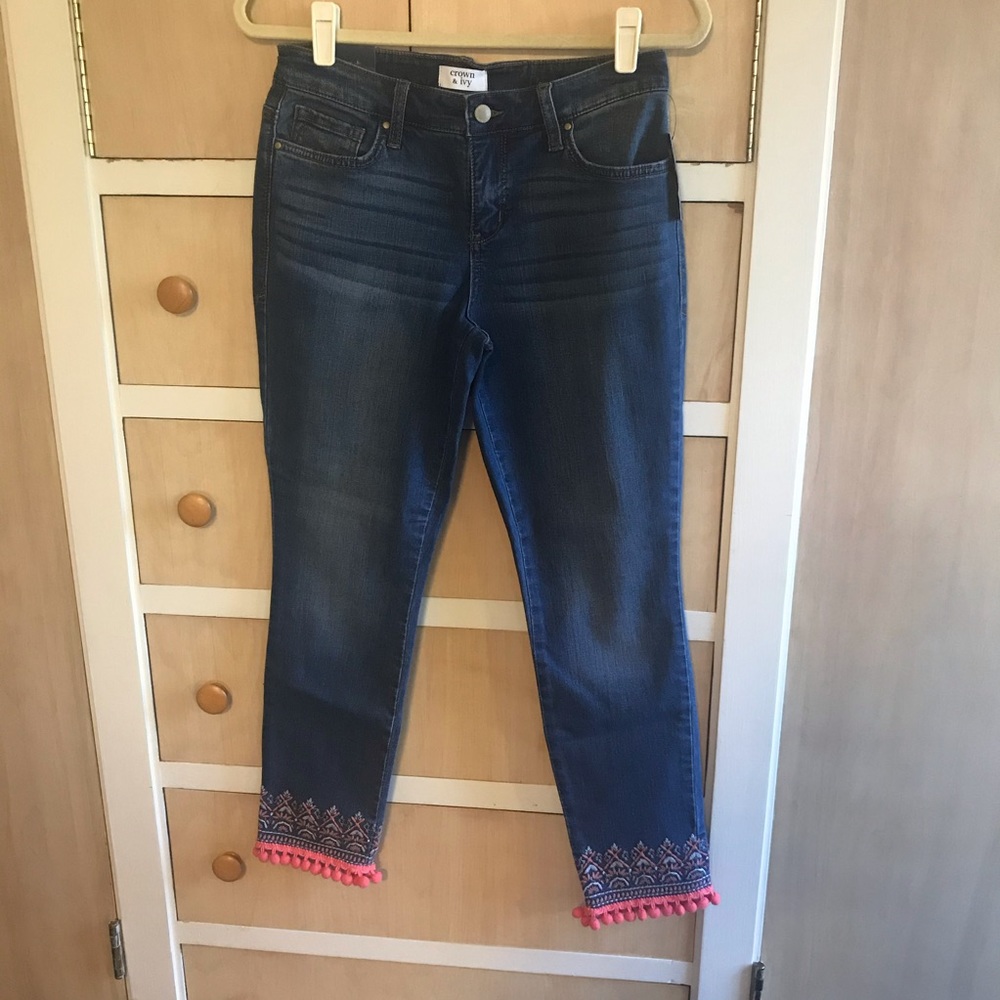 Cropped Blue Jeans